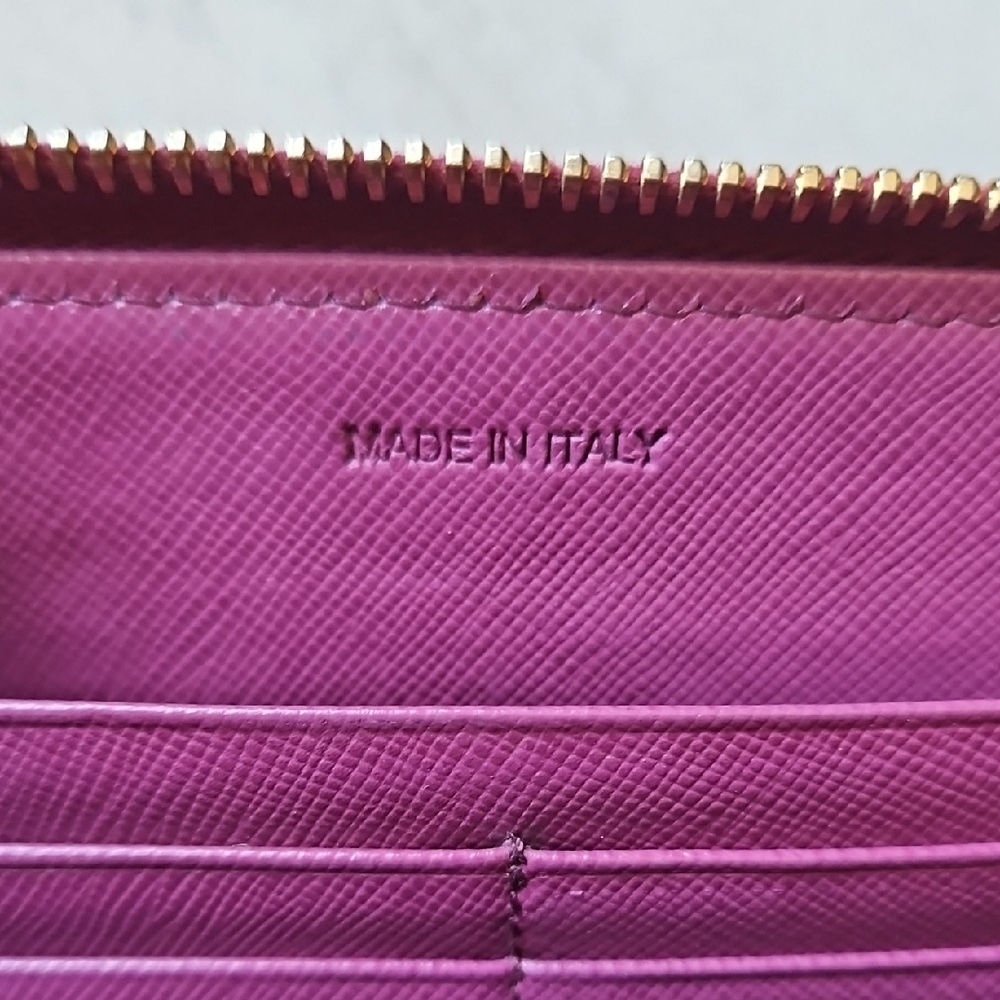 Prada Pink Leather Nylon Zippy Wallet with Iconic Logo - Picture 7 of 8